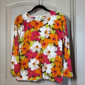 Vintage Talbots floral cardigan size medium. G-1178